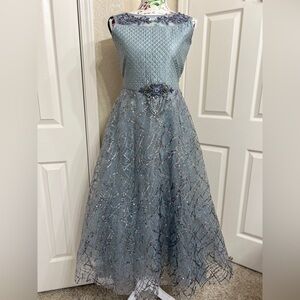 Sophisticated gray Formal Dress for girl